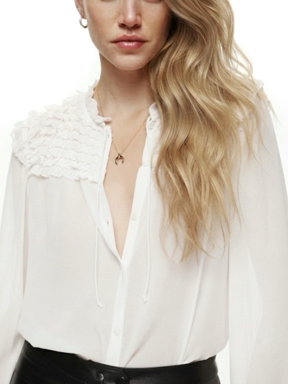Aritzia Wilfred NWT Blouse Gemme Light Birch Ruffled Large